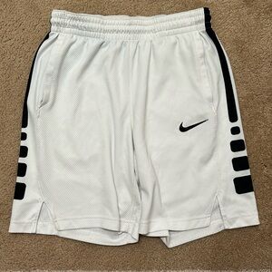 Nike 🏀 Dri Fit White Mesh Shorts - Size M